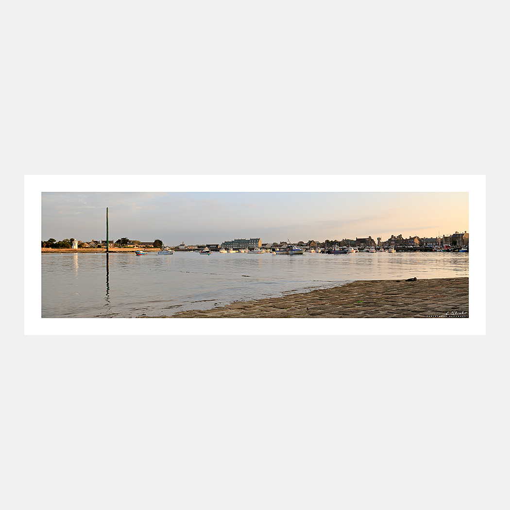 Poster Photo panoramique Barfleur - Le port - Image de la Côte Normande - Normandie - Christophe Schambert