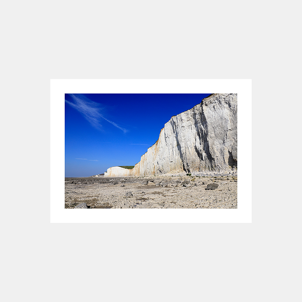 Poster Photo Falaises Ault - Au pied des falaises du Bois de Cise à marée basse - Image de la Côte Picarde - Hauts-de-France - Christophe Schambert