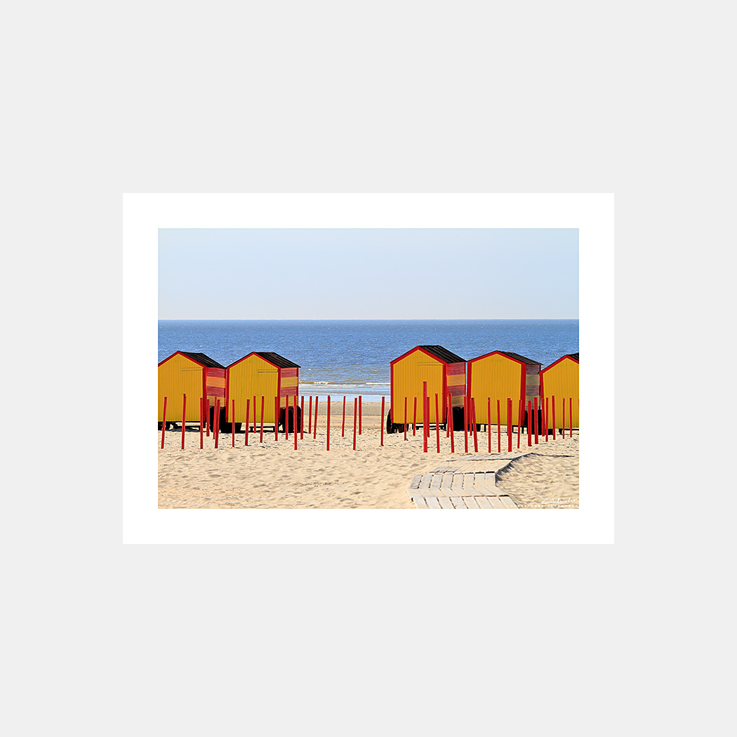 Poster Photo Côte Belge - Cabines de plage et mer - Image de mer et du littoral de Belgique - Christophe Schambert